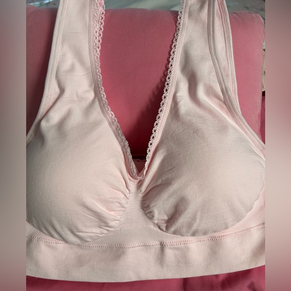 Two pack of 2X genie bras. - Picture 4 of 5